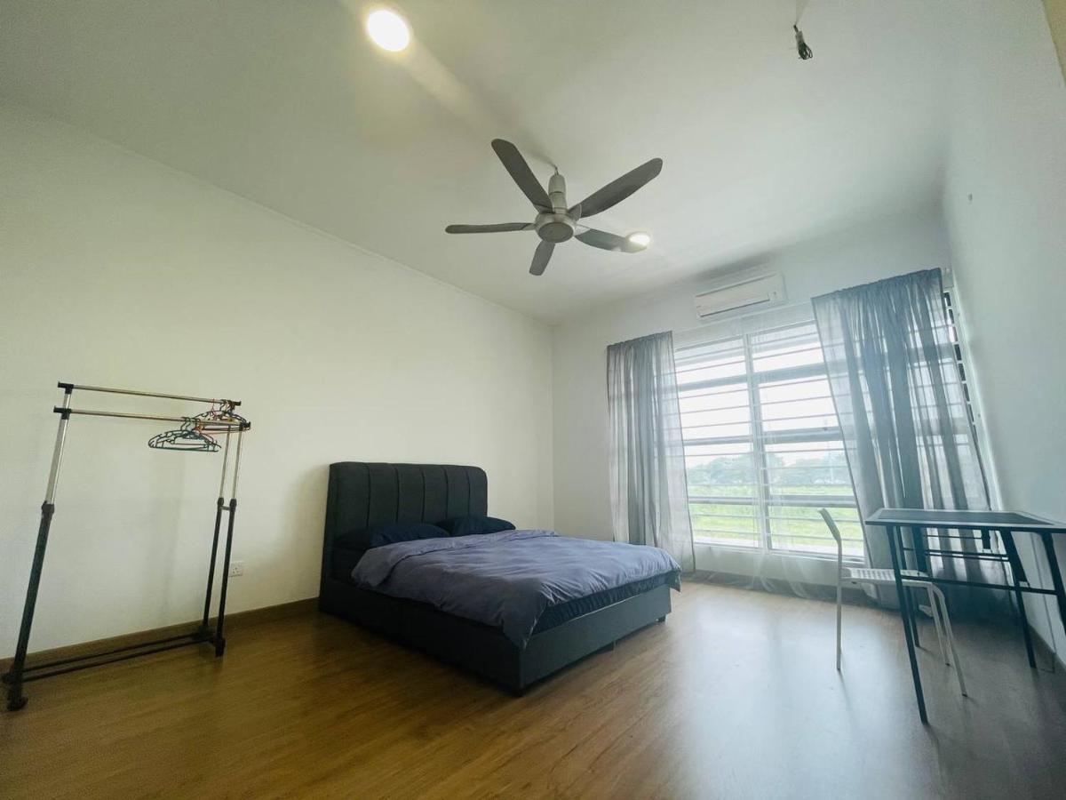 Homestay 3Br Near Setia Alam Shah Alam Kültér fotó